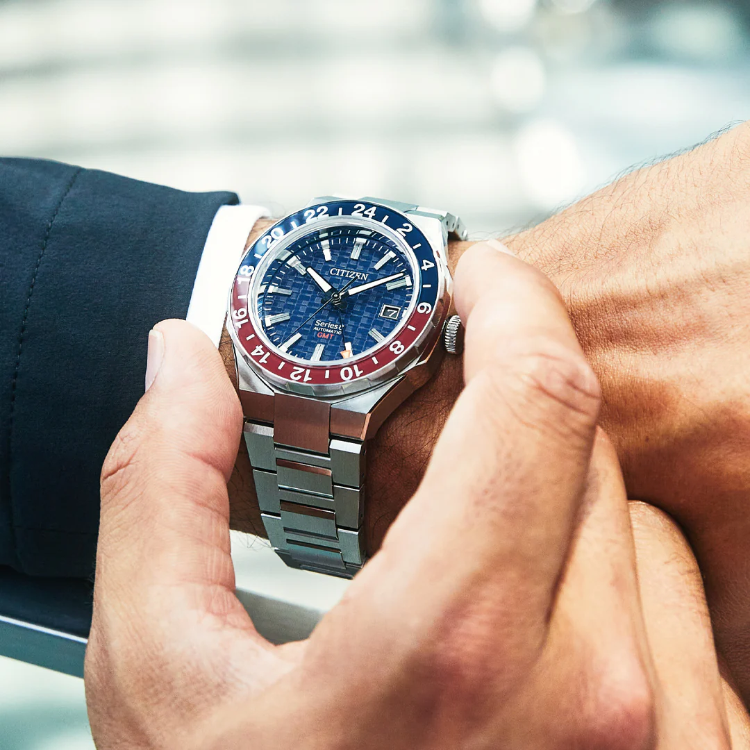 Series8 880 GMT - Image 4